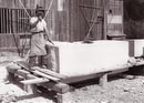 007 1941 Pfeilerstein für Nürnberg vor Hammerhütte im Dombaubruch Leibetseder FO 3_80