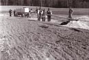 032 1933 Walzenblock mit Wagen und Zugriedel am alten Ritzersdorfer Berg P A4_51